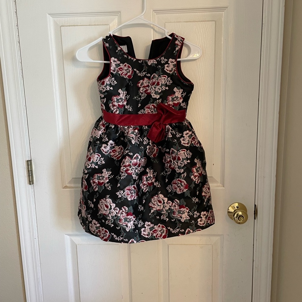 Girls dress